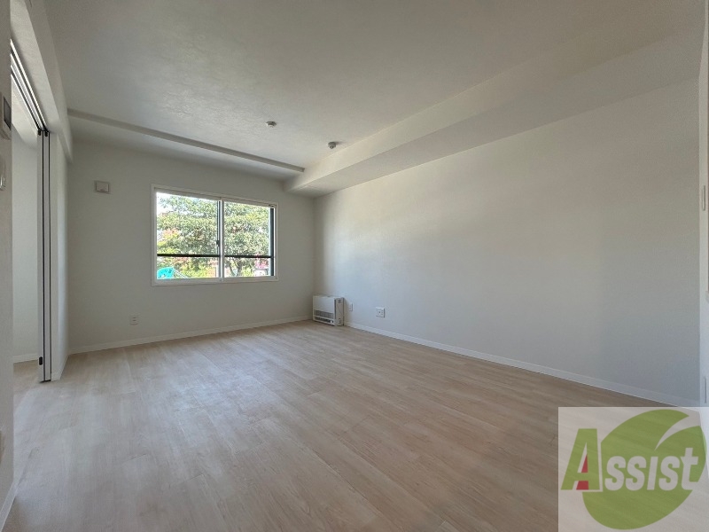 居室・リビング　広々としたリビングですね。使い勝手がよさそうですね！