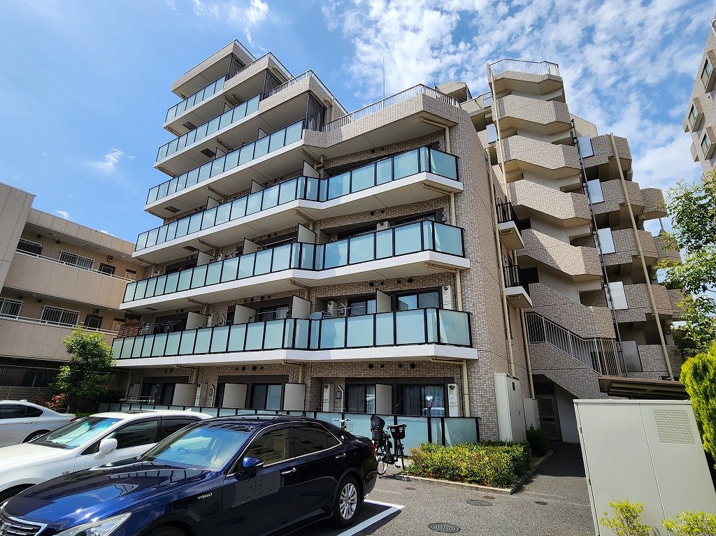 建物外観　コルザＫ２　ＲＣ造マンション　清掃が行き届き管理体制良好