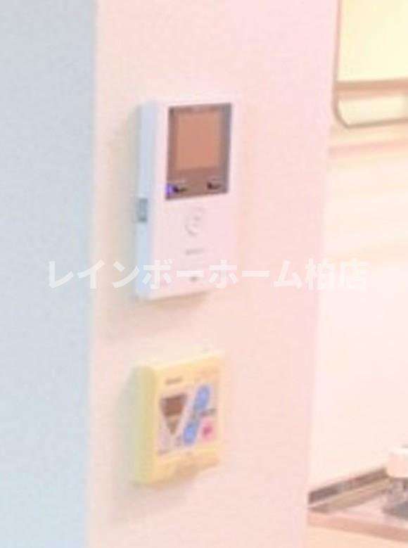 セキュリティ　TVモニタ付インターホンです