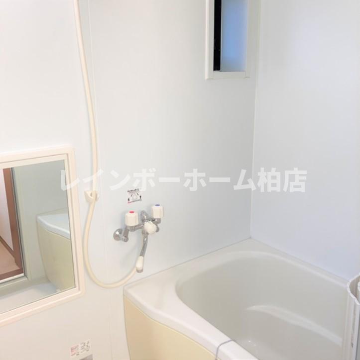 バス・シャワールーム　きれいなお風呂です