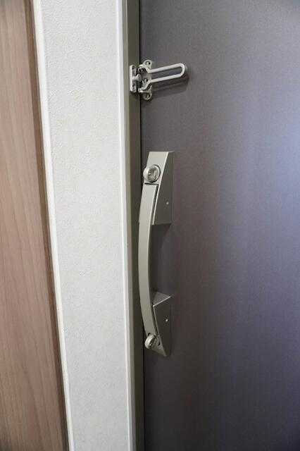 玄関　ダブルロック