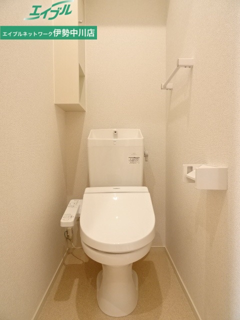 トイレ　同型部屋写真です。