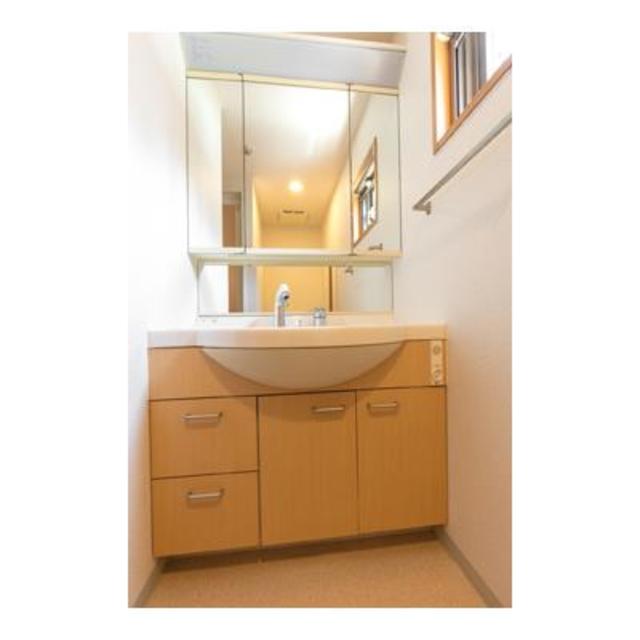 洗面設備　※写真は同タイプ住戸です。