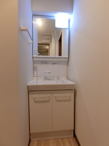 洗面設備　忙しい朝には欠かせない洗面所です