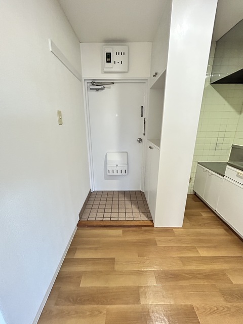 玄関　別部屋参考写真です