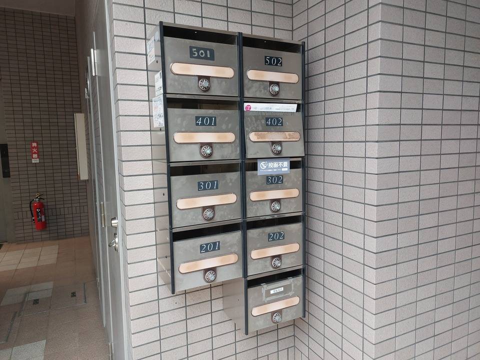 エントランス　メールBOX