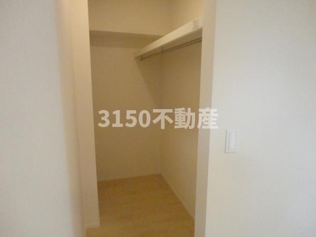 収納　ウォークインクローゼット