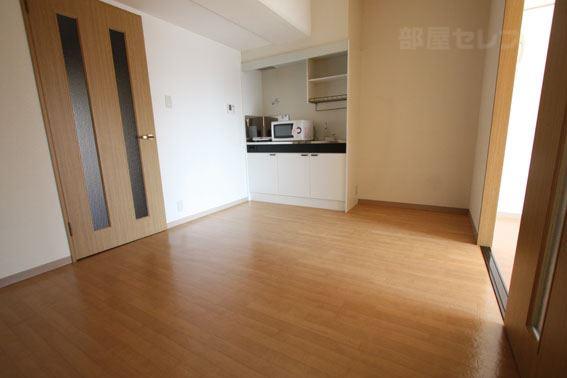 居室・リビング　※別タイプの部屋の参考写真