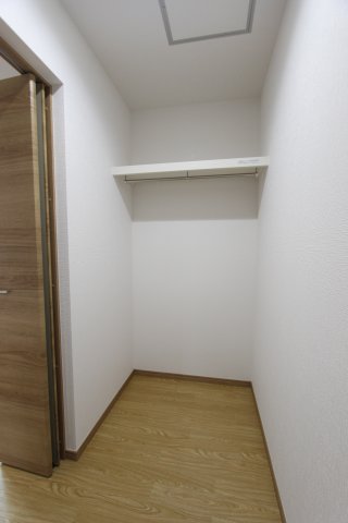 収納　山木2-103-3KODATEXV-A