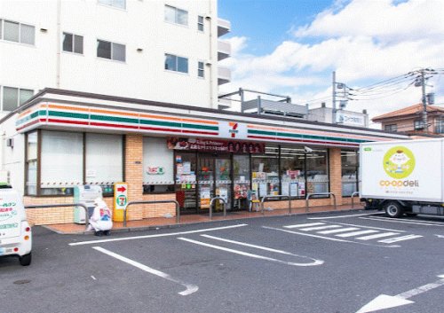 コンビニ　セブンイレブン 墨田八広4丁目店（コンビニ）まで310m