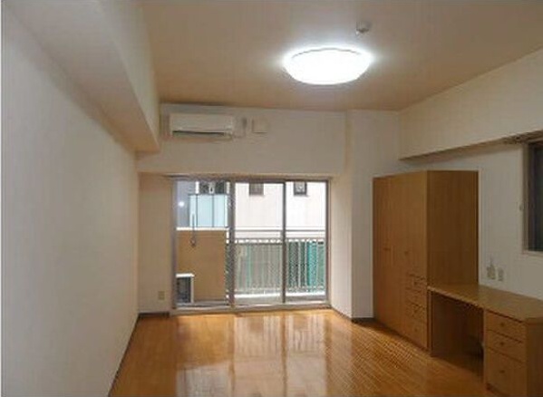居室・リビング　※写真は同じマンションの違う部屋のものになります。