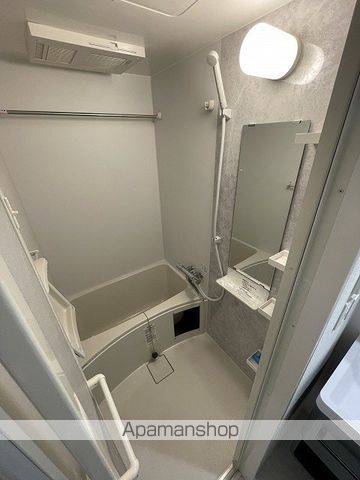 地下鉄谷町線 谷町四丁目駅 徒歩4分 15階建 築1年の風呂写真