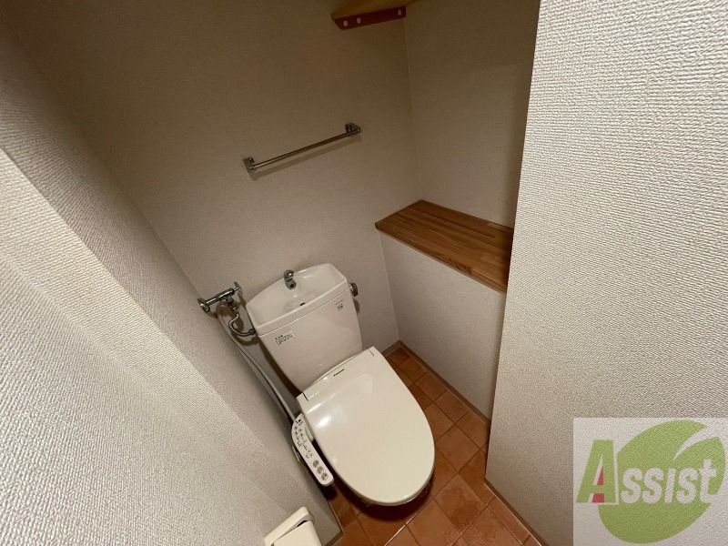 トイレ　トイレです。ウォシュレット付を探している方、おすすめです。