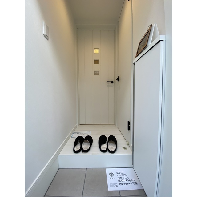 玄関　※同タイプ別部屋参考写真