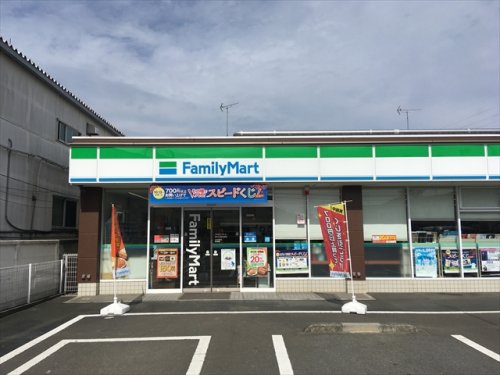 コンビニ　ファミリーマート 東村山御成橋店（コンビニ）まで519m
