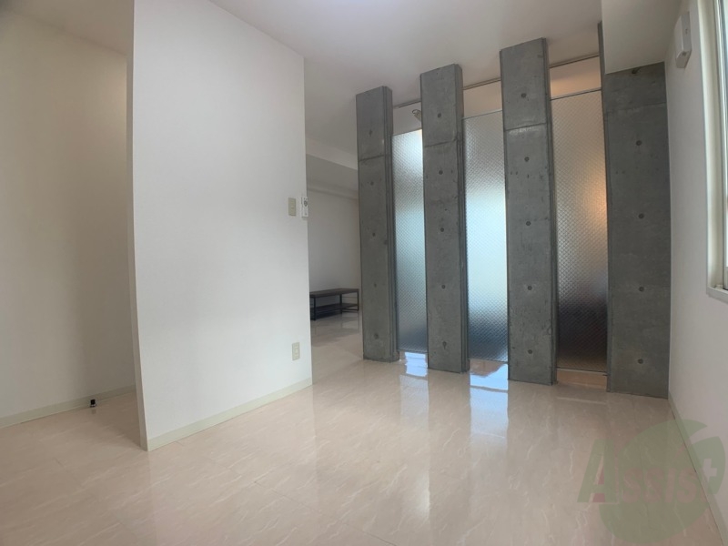 その他部屋・スペース　こちらは、洋室です。明るく清潔感のあるお部屋ですね。