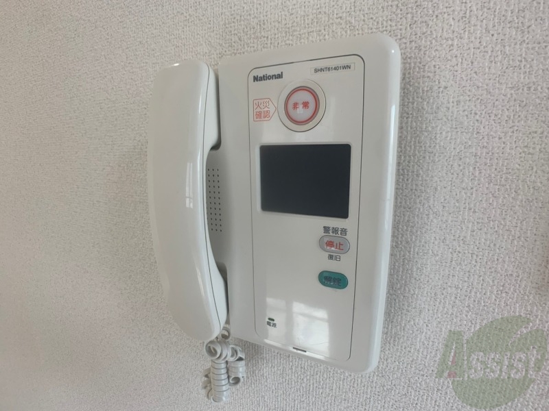 セキュリティ　ＴＶモニター付インターホンです。来客者の顔が見えるので安心！