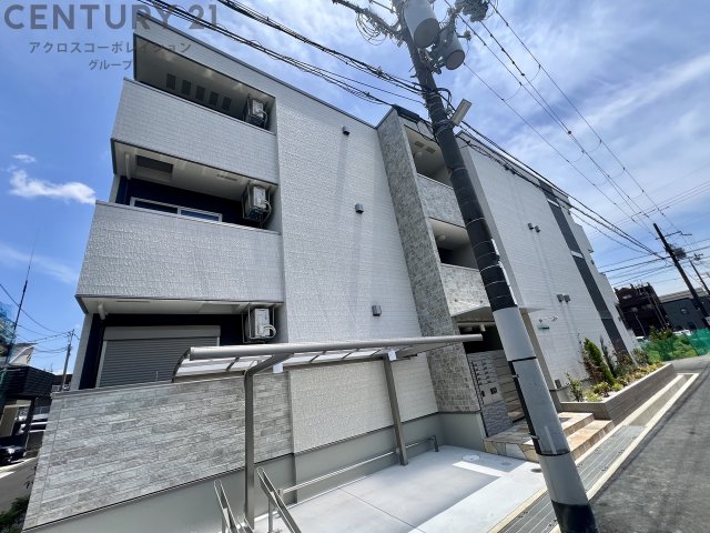 建物外観　オートロック付きで安心！宅配BOX付きで便利！