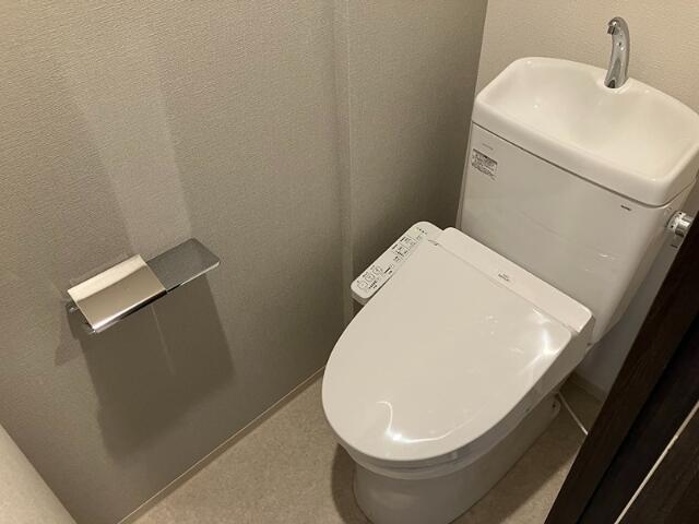 トイレ　?