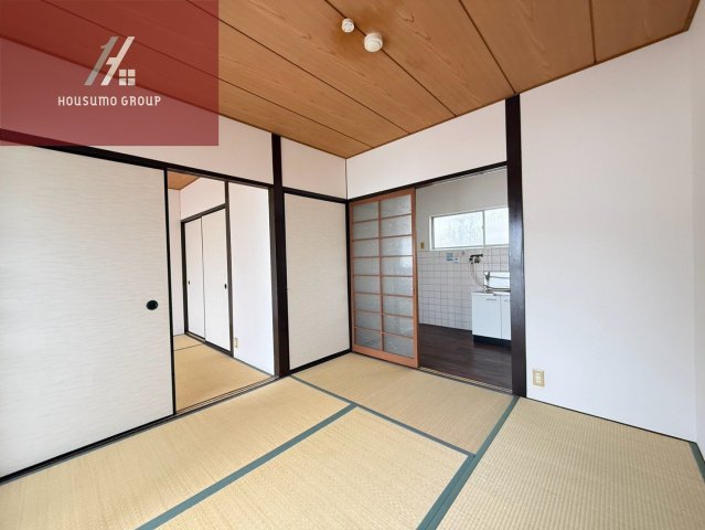 内山文化の居間写真