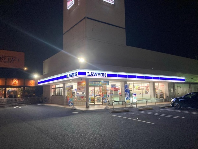 コンビニ　ローソン尾張旭庄中町店（コンビニ）まで526m