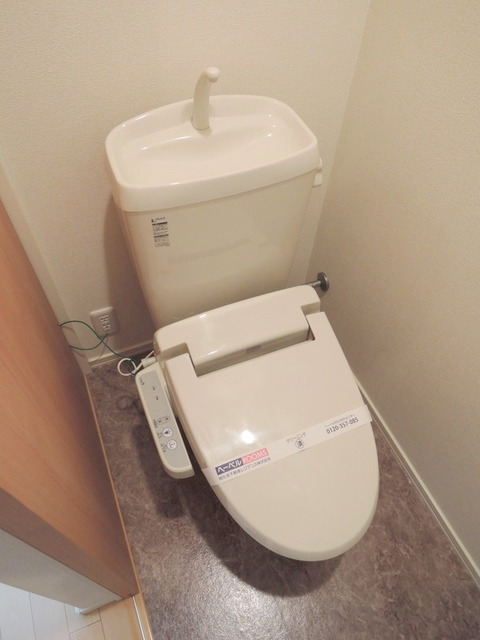 トイレ　★温水洗浄便座★