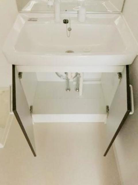 洗面設備　同仕様参考写真