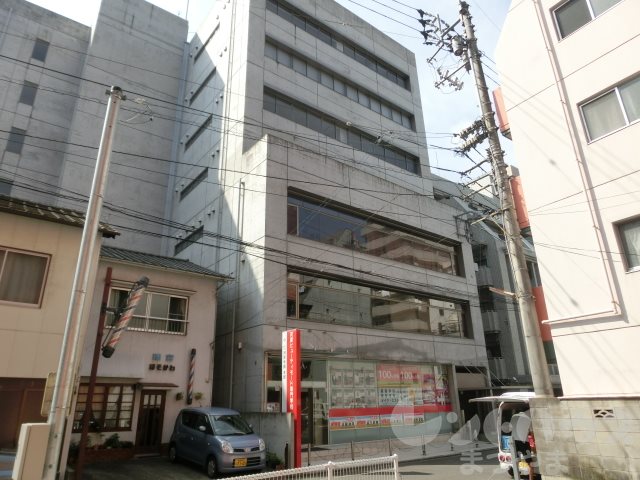その他　学校法人河原学園本部（その他）まで965m
