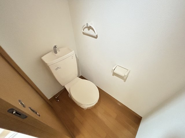 トイレ　清潔感のあるトイレです