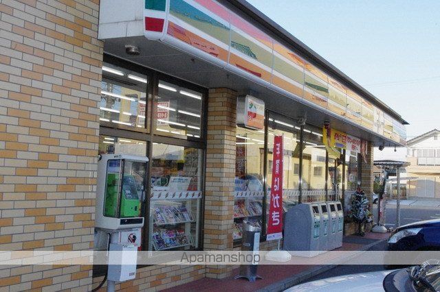 コンビニ　セブンイレブン（コンビニ）まで568m