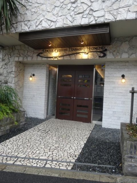 眺望　毎日通るエントランスはこのようになっています