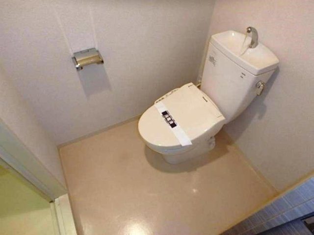 トイレ　ゆったりとした空間のトイレです