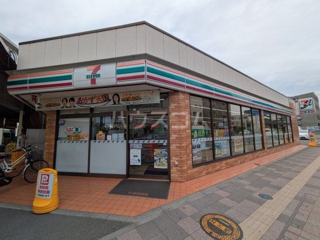 コンビニ　セブン‐イレブン 横浜大口通店（コンビニ）まで271m