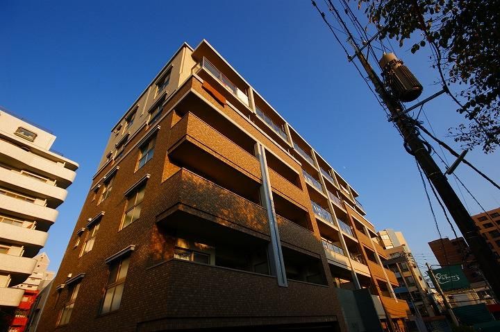 建物外観　エンシェント山荘通り