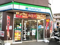 コンビニ　ファミリーマート 杉並永福四丁目店（コンビニ）まで318m