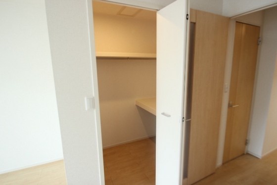 収納　※別部屋の写真です