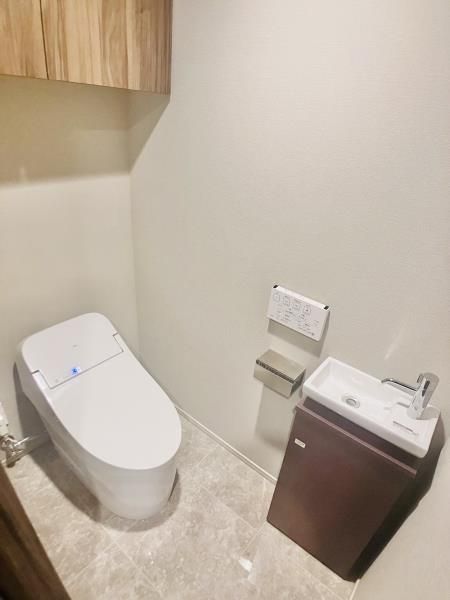 トイレ　トイレもきれいです