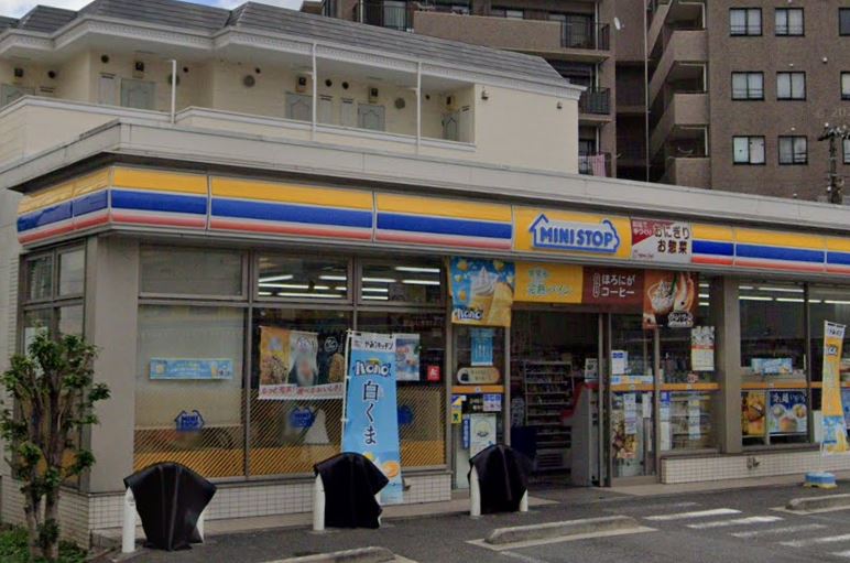 コンビニ　ミニストップ 南台5丁目店（コンビニ）まで74m