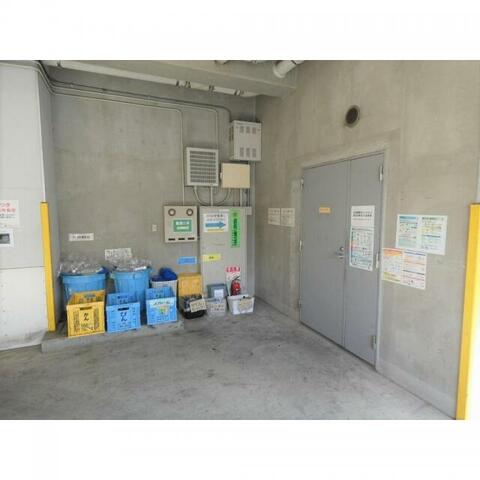 その他　敷地内ゴミ置き場です