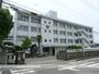 中学校　雄新中学校（中学校）まで692m