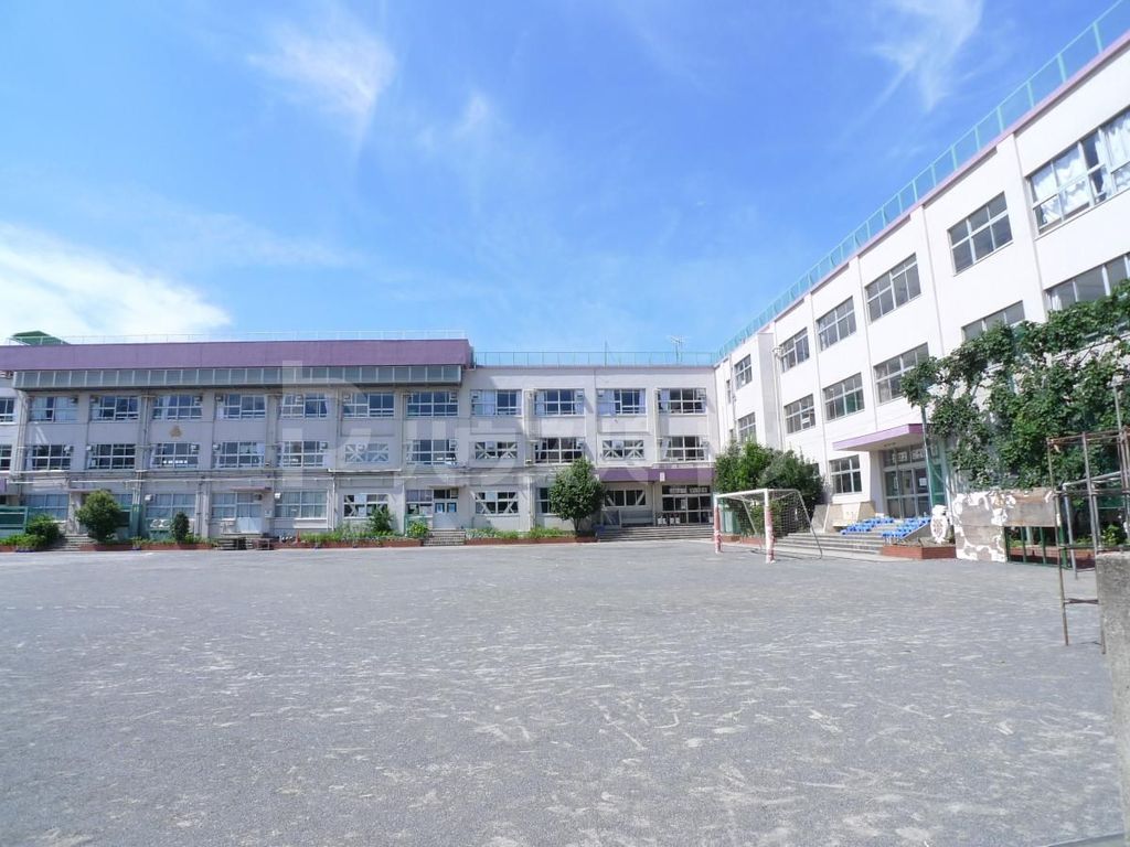 小学校　足立区立北三谷小学校（小学校）まで270m