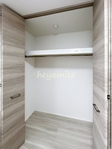 収納　※同系型の写真になります。