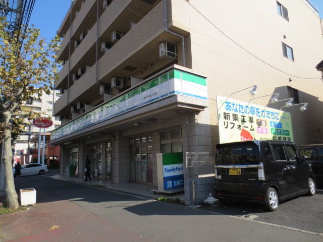 コンビニ　ファミリーマートみよし台店（コンビニ）まで1207m