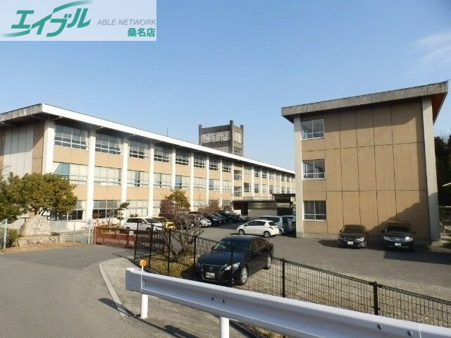 中学校　四日市市立朝明中学校（中学校）まで2170m