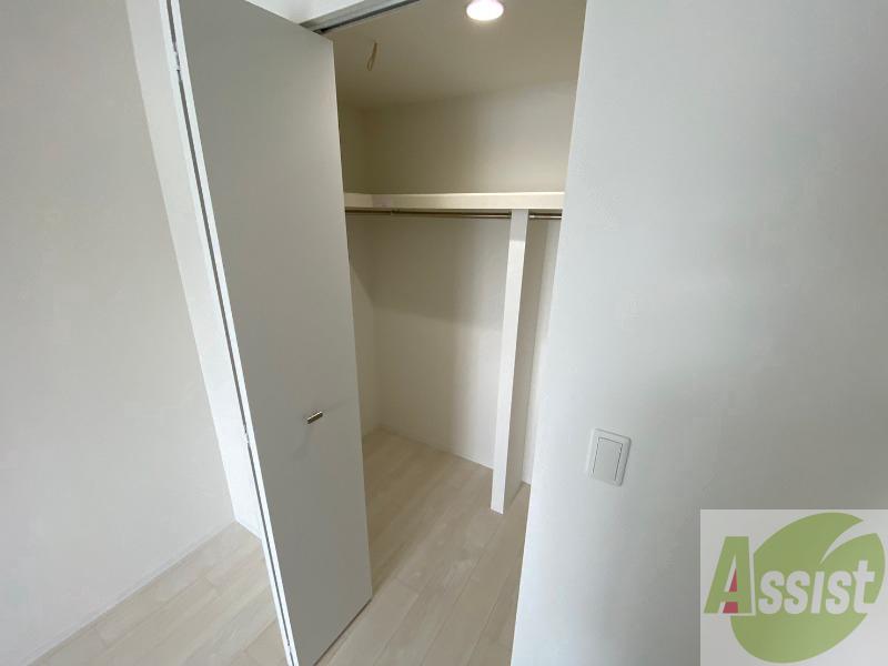 収納　収納もバッチリあるのでお部屋が片付きますよ！