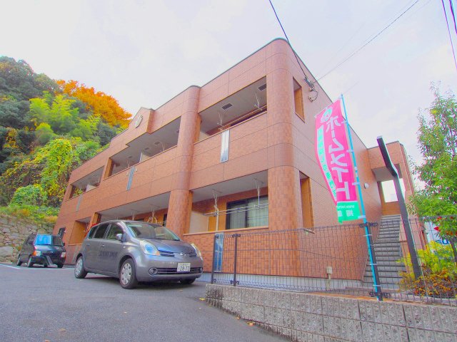 建物外観　※同じ間取りの別部屋のお写真です※