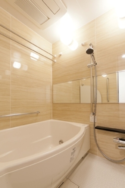 バス・シャワールーム　※写真は同タイプ住戸です。
