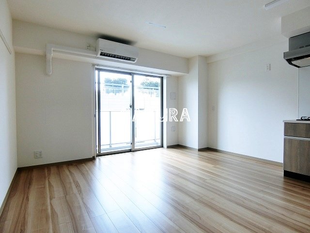居室・リビング　開放感のあるゆったりとしたお部屋です♪