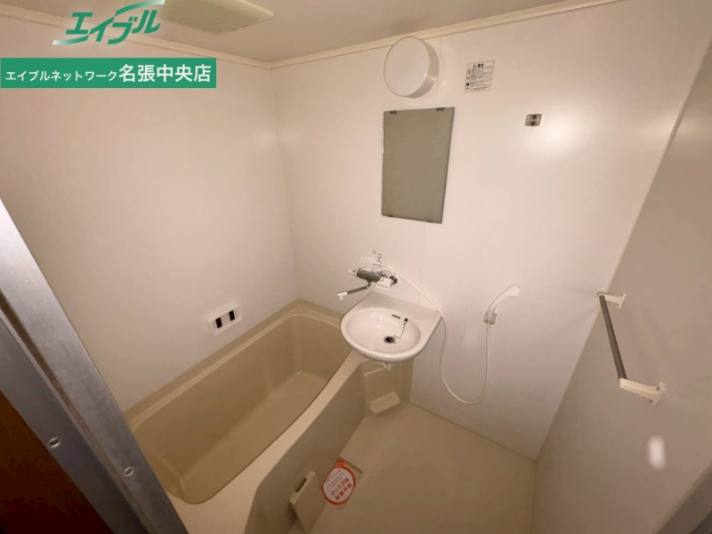 バス・シャワールーム　別部屋画像参考