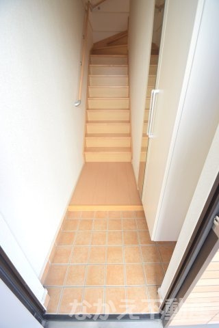 玄関　明るい玄関です